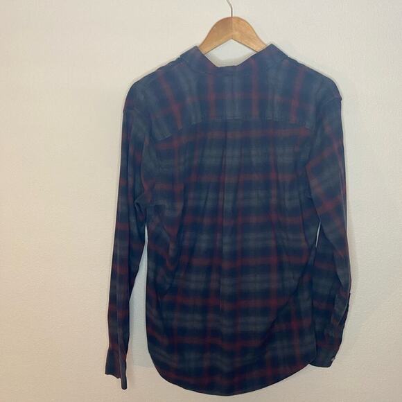 Eddie Bauer Blue Plaid Classic Fit Button Down Cotton Blend Long Sleeve Shirt - Picture 6 of 6